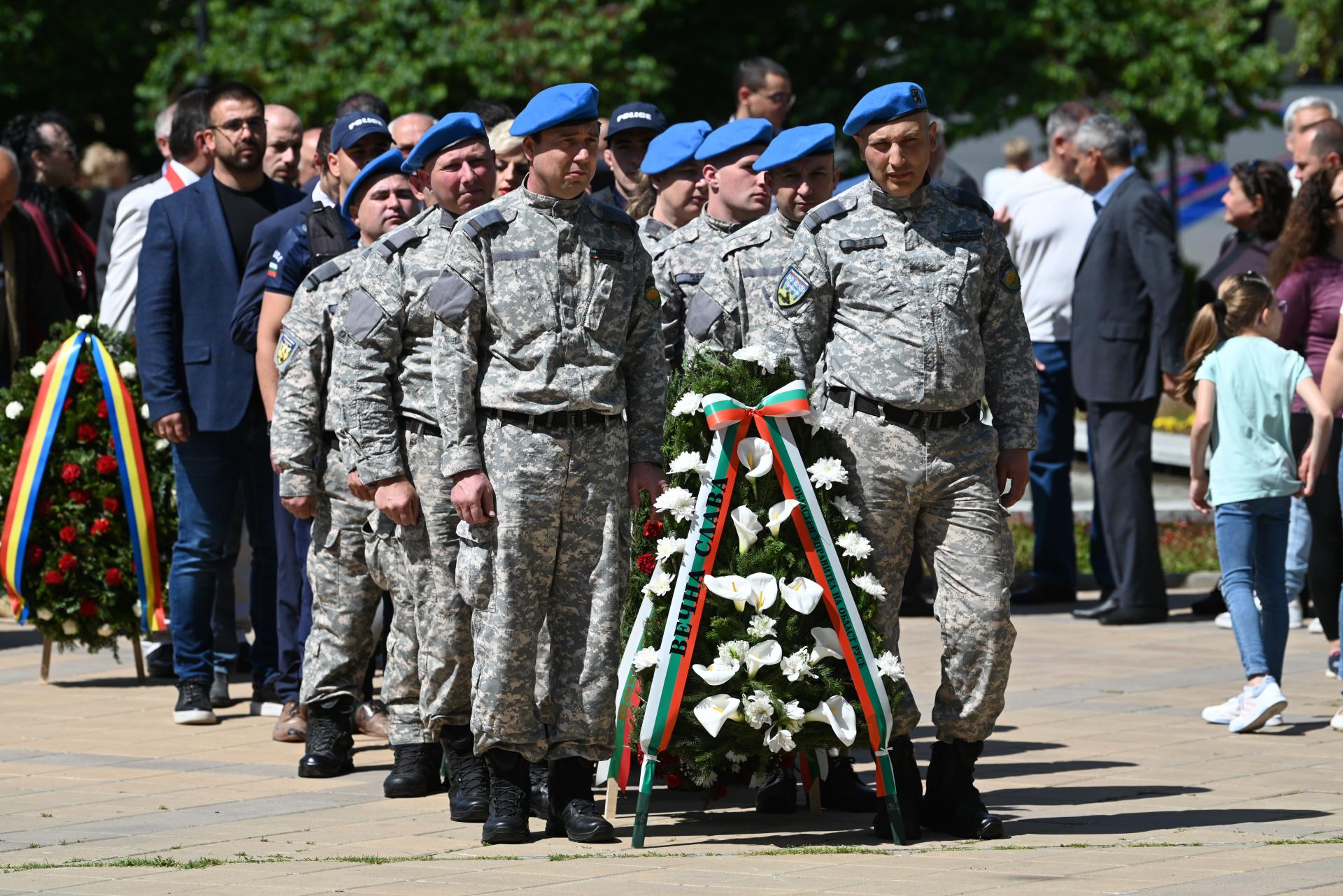 Русе отбеляза своя празник с тържествена церемония, молебен и богата програма