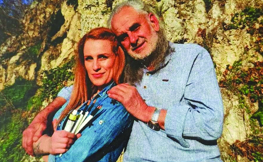Обща изложба на баща и дъщеря - художници, еднакво посветени на красотата
