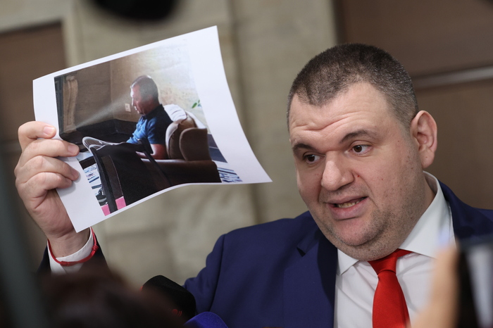 Според Пеевски: Втори таен касиер на Радев оказвал натиск върху бъдещия премиер
