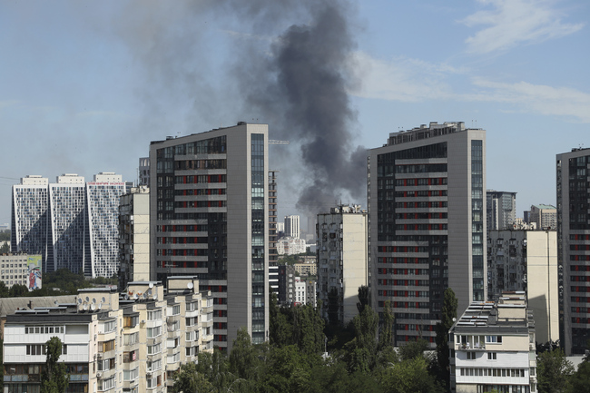 Украинската ПВО свали 3 изстреляни от Русия ракети и 25 дрона