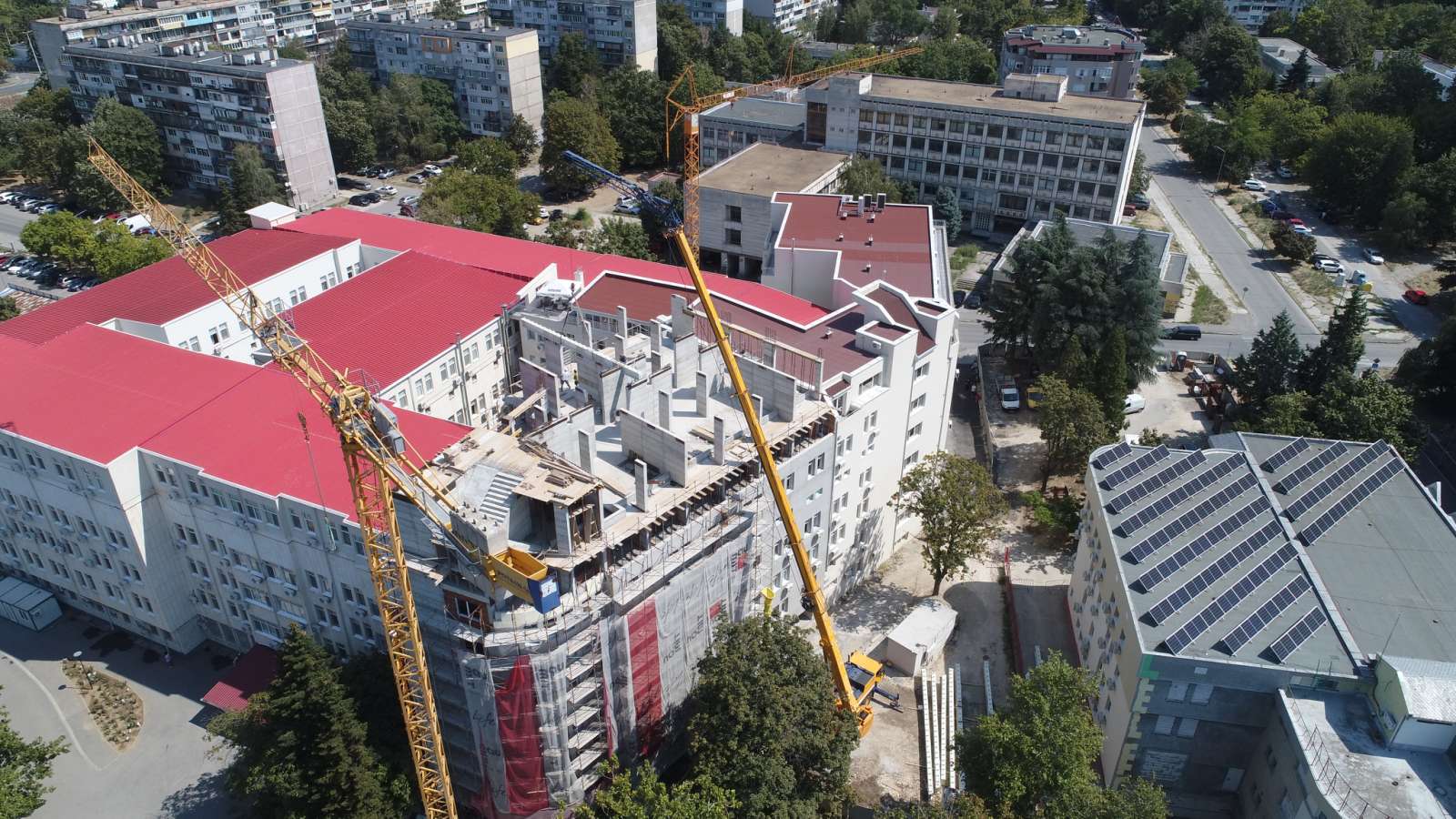 Хеликоптерната  площадка  на болница Медика е с уникална конструкция за България (ВИДЕО)