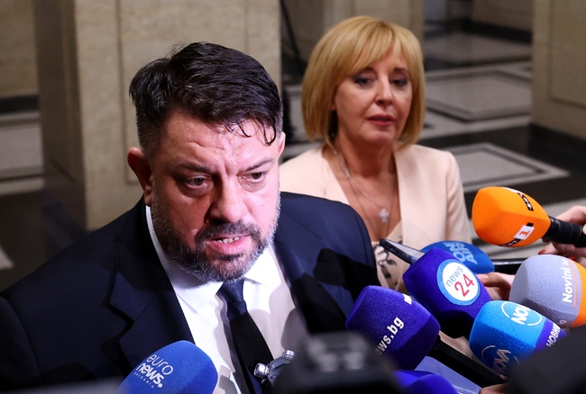 Зафиров оттегли регистрацията на БСП в ЦИК, направена от упълномощените от Нинова