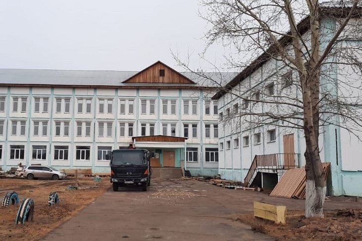 Заради игра в интернет? 13-годишен нападна с чук и нож трима свои съученици