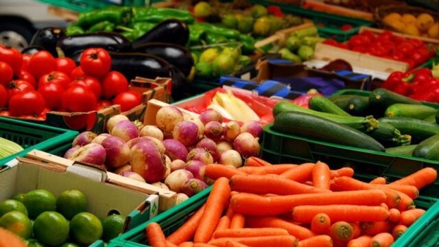 Родните плодове и зеленчуци поскъпнаха с 20 процента
