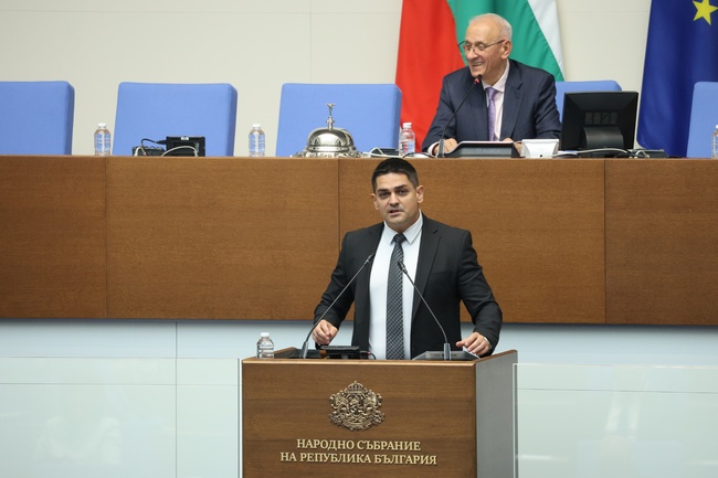 Лидерът на МЕЧ Радостин Василев призова за касиране на изборите