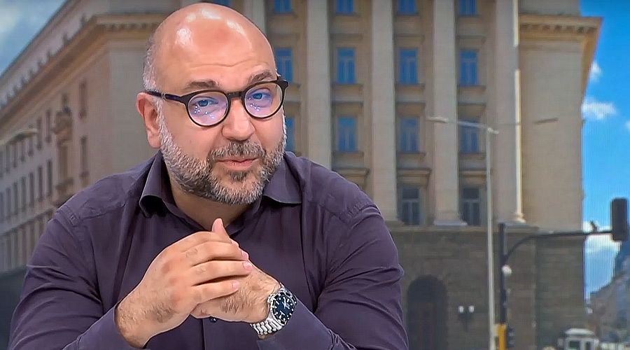 Политолог: Президентът е част от политическата криза, от подкопаването устоите на българската демокрация