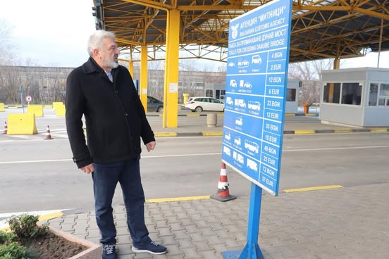 Драгомир Драганов: Таксата за леките автомобили на Дунав мост да отпадне