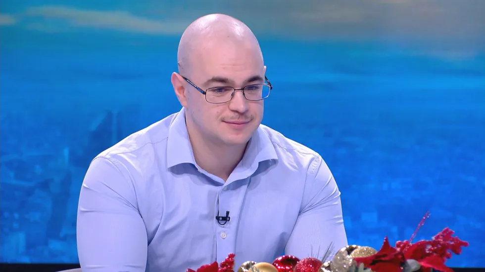 Лекар алармира: Непълнолетни си поръчват онлайн опасни препарати за мускулна маса