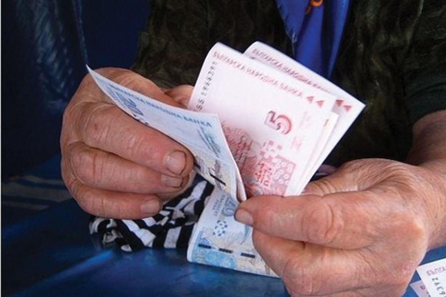 Великденски добавки ще има - но отново не за всички пенсионери