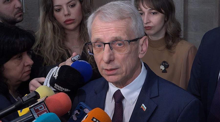 ПП-ДБ: Целта на вота на недоверие преди приемане на еврото е ясна - да се забави европейското развитие на страната