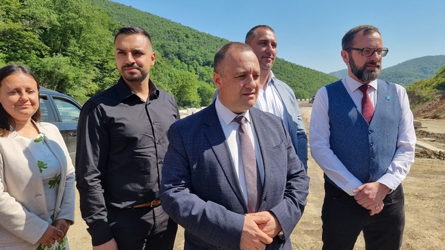 Регионалният министър: Срокът за пускане на част от пътя Мездра - Ботевград ще бъде спазен