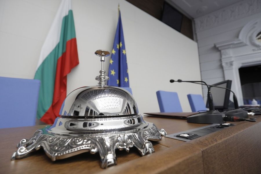 НС прие промени в правилника си, свързани с наименованията на парламентарните групи