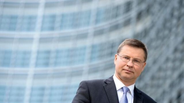 Домбровскис