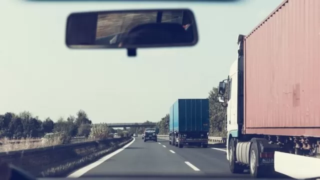 Ограничават движението на камиони в Северна България заради температури над 35 градуса